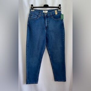 Women’s VIBRANT mom‎ fit medium wash high rise jeans size 9 / 28 NWT